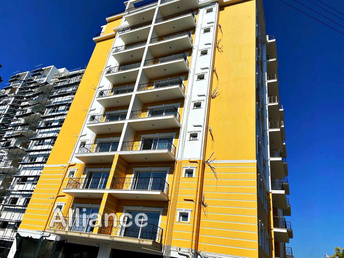 Трехкомнатные квартиры в новом здании в Кирении